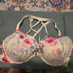 New never used Cacique Bra